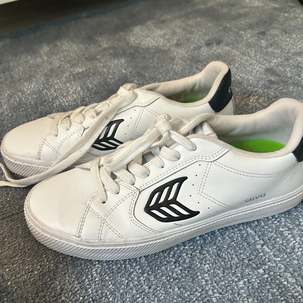 Cariuma Salvas White Leather Sneakers with Black Logo